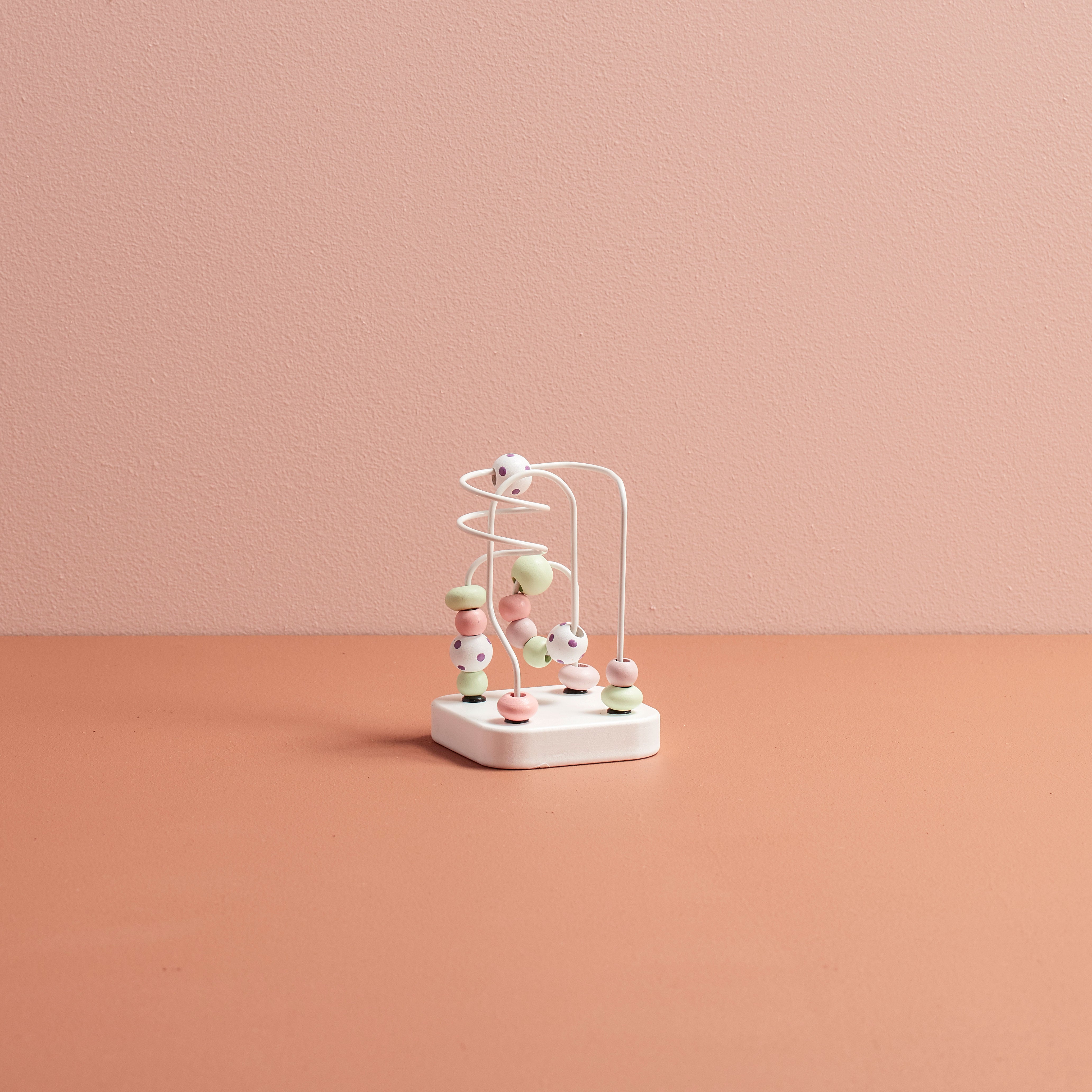 Mini maze white