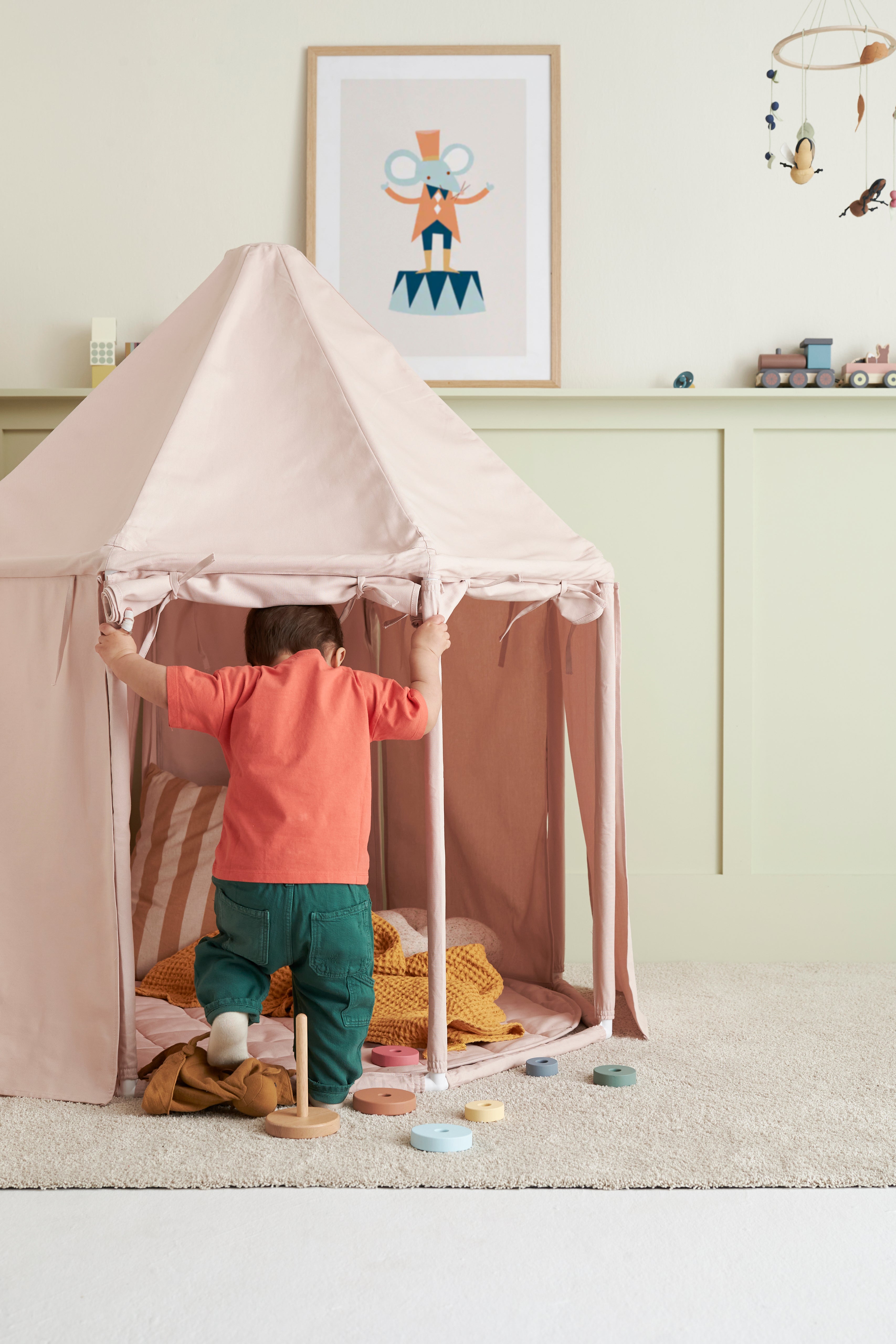 Pavilion tent light pink
