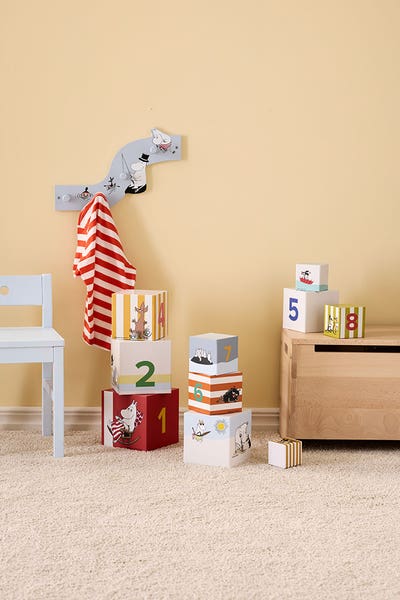 Stacking cubes MOOMIN