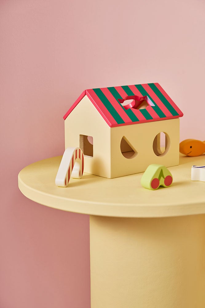 Sorter box house Swedish Candy