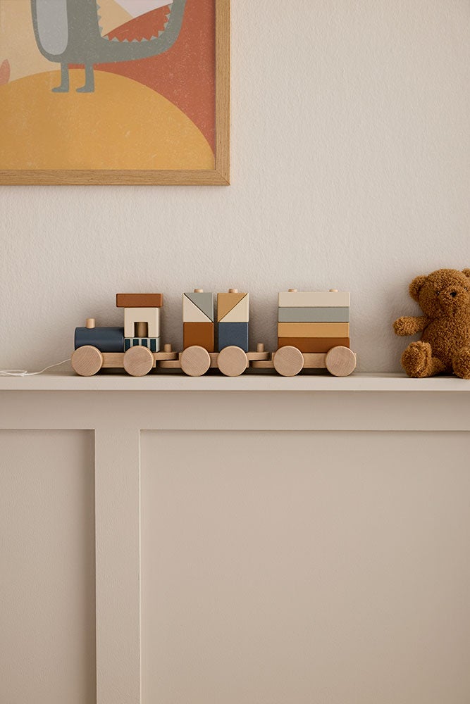 Block train brown