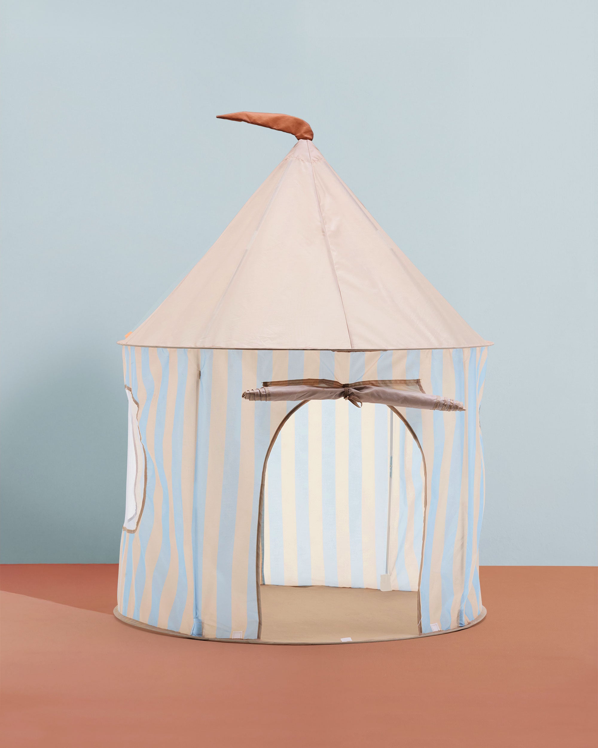 Tent stripe light blue