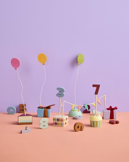 Birthday table decoration