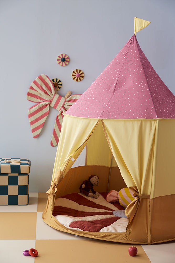 Play mat circus red