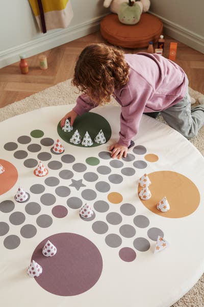Matelas de sol jeu des petits chevaux