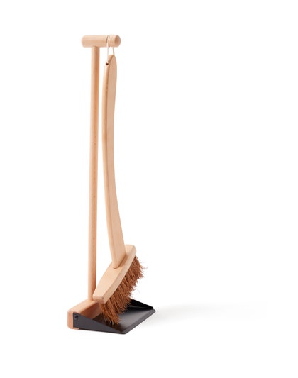 Brush and dustpan