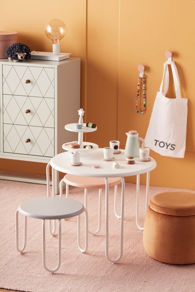 Cake stand