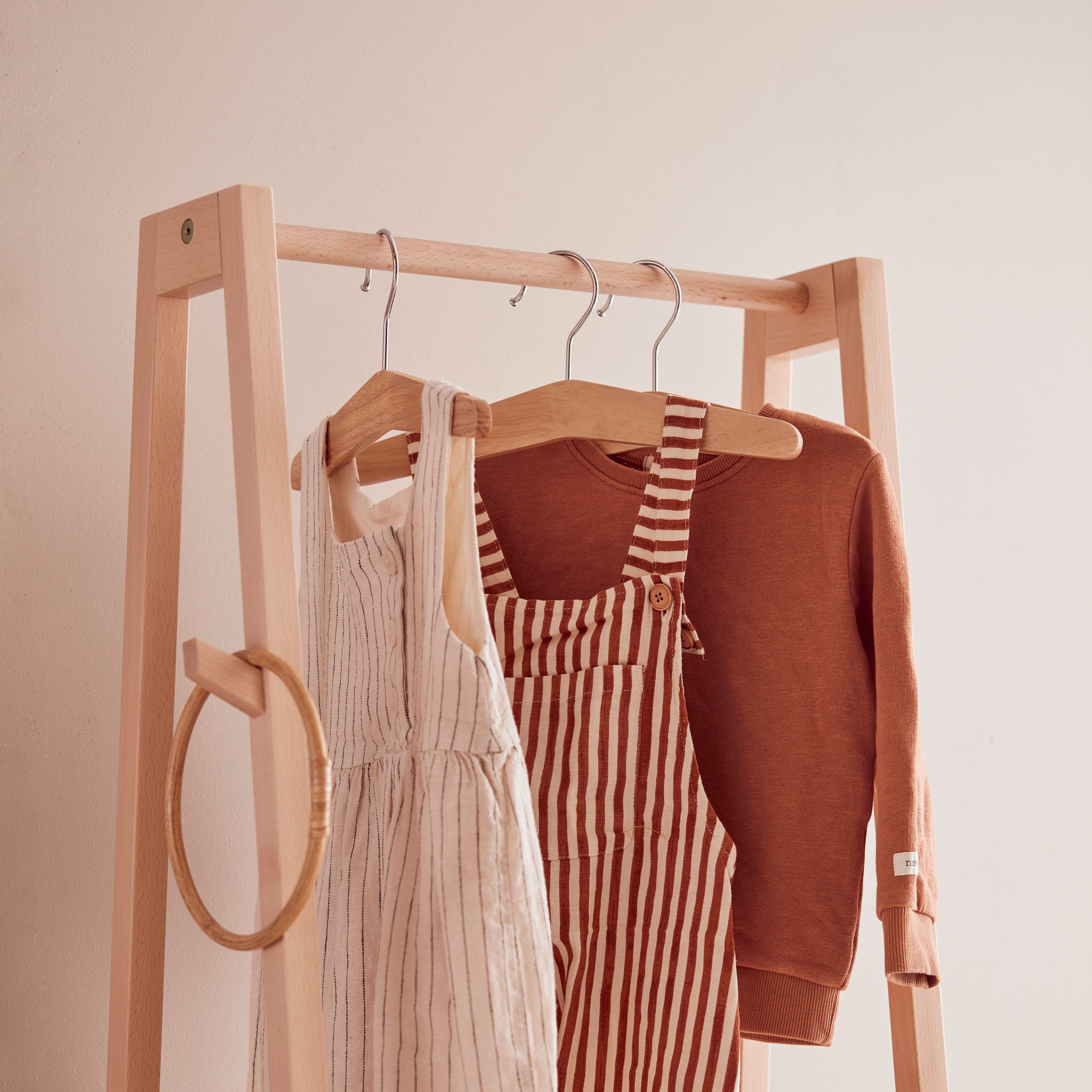 Coathanger 3 pcs SAGA