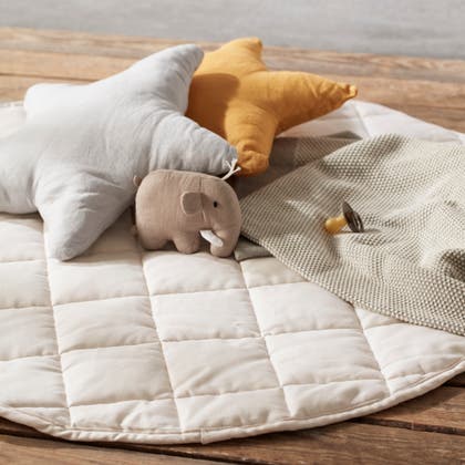 Play mat off white