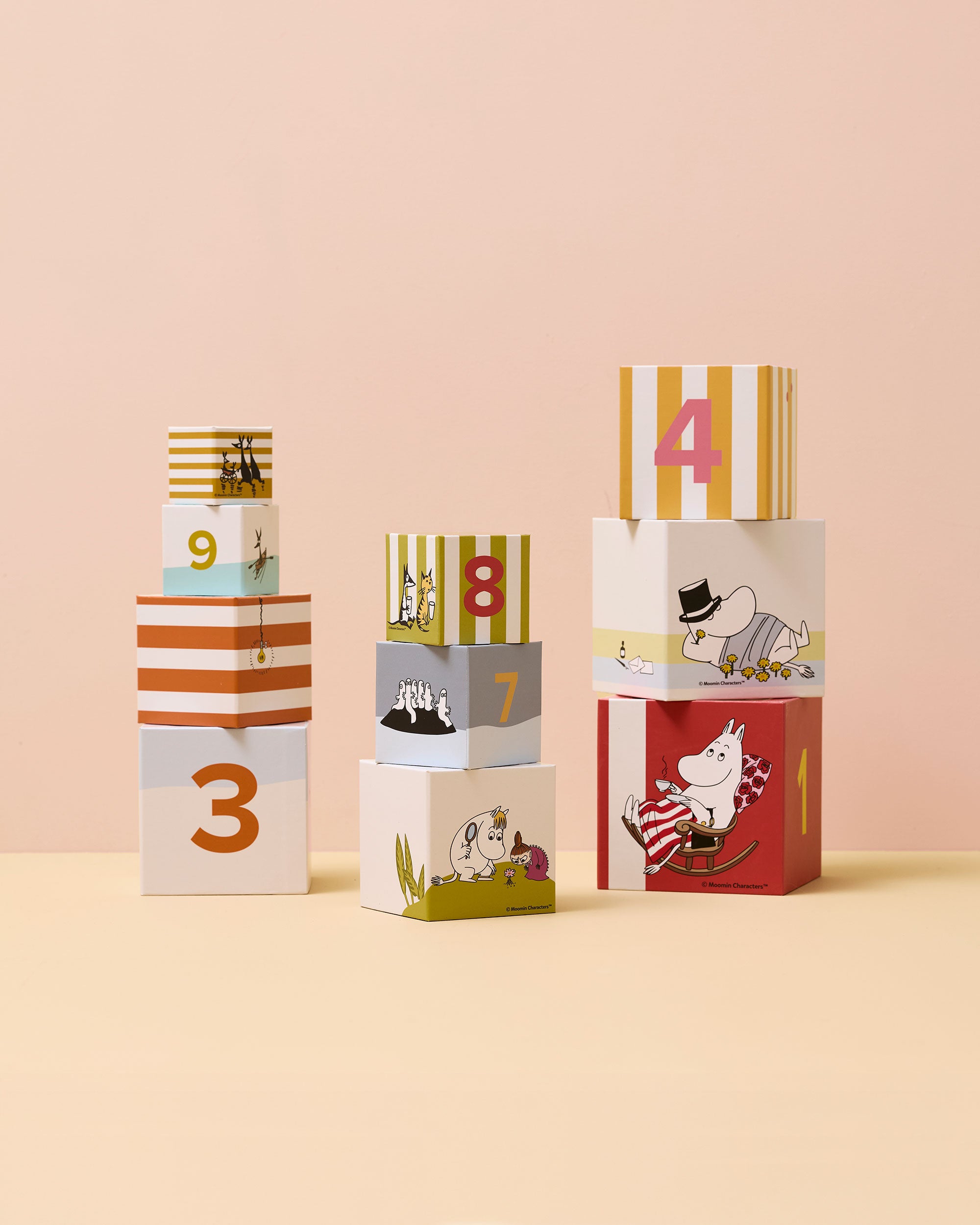 Stacking cubes MOOMIN